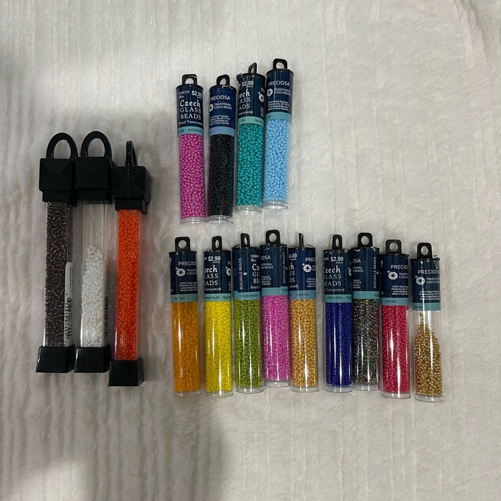 Glass beads for jewelry making